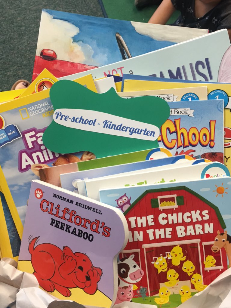 MrsDuchsherer's tweet photo. We won the book fair raffle thanks to this sweet student’s purchase! Thanks PTA for filling up our library!@OTorcas https://t.co/W8rGS6pb8b