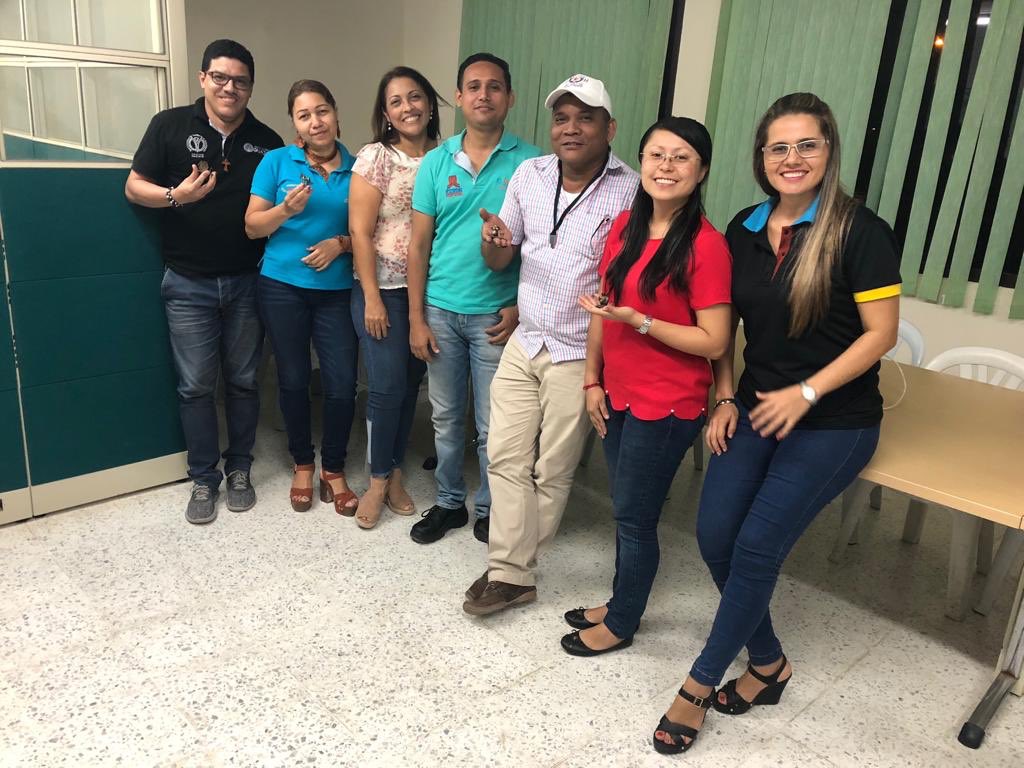 jaroldiazc's tweet photo. Finalizando reunión grupo @InecTIC Reflexiones en procesos diplomado investigación formativa, participación congreso Mapas Conceptuales y feria #InnovaMag publicación de libros y CvLAC @yorlyasp @albarpinto @Bechy2012 @brunimoralese @alfarofisica @RICARD0_ROJAS https://t.co/2OIS3KuhyQ