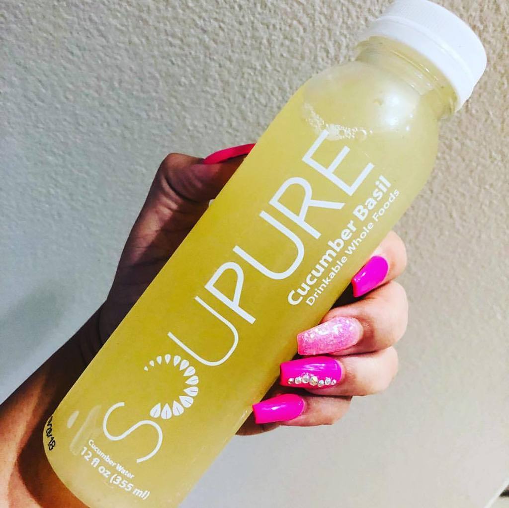innerbombshell1's tweet photo. Late post! The third and final day of my Soupure cleanse has left me de-bloated, energized and feeling oh so fabulous. Read the full review coming soon- at https://t.co/Pzh4Xp6aCE @soupure #soupcleanse #wellness #delicious #pineapple #alkaline #detox … https://t.co/gfXs6HV2UA https://t.co/rFIXkModqi