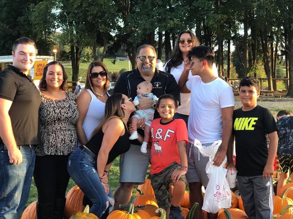 FormaggioICS's tweet image. On this #WorldFarmAnimalsDay team @FormaggioICS is reminiscing about last October and our trip to a local farm to learn all about the important roles animals play in modern society! 🇮🇹🧀❤️