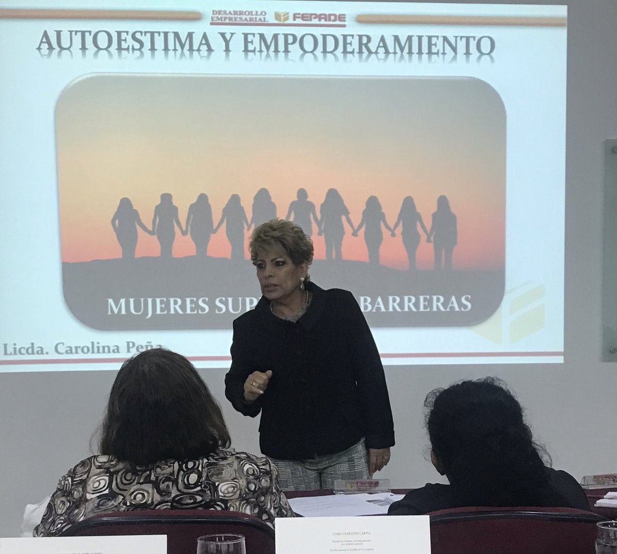 lucyhernan's tweet photo. La Licda. Carolina Peña son de la personas que te motivan para alcanzar tus metas.
Le quiero agradecer a doña @Escobarmarga a la Dra. Lisseth Palma y #Asparlexsal por tomarme en cuenta en el Diplomado de liderazgo de mujeres en Política.
Hoy aprendí mucho #empoderadas https://t.co/8UfafSH0bb