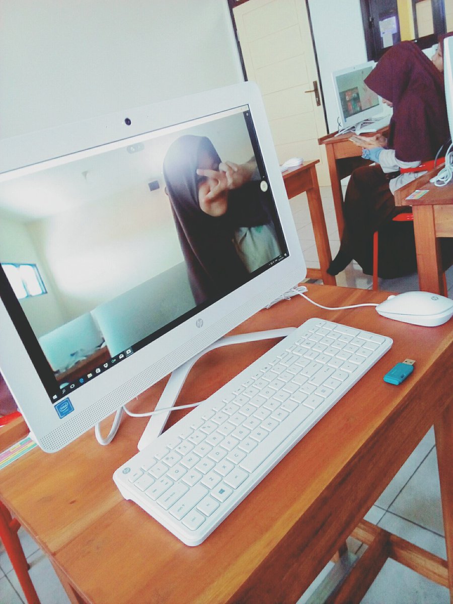 lyy_140's tweet photo. Masih berdiri dengan rasa yang sama. https://t.co/q5TxQcdOQZ