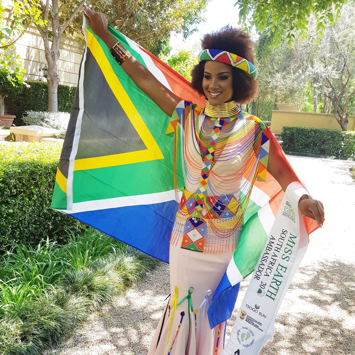 ChangeAgentSA's tweet photo. About Yesterday... as we celebrate and share this incredible @missearth_sa ambassador with the world... #Pride #Patriotism #Honour 🇿🇦 

#MissEarth2018 @Margo_Fargo #MargoFargoForMissEarth 

@Brand_SA @ProudlySA https://t.co/JIkPnkwH2U