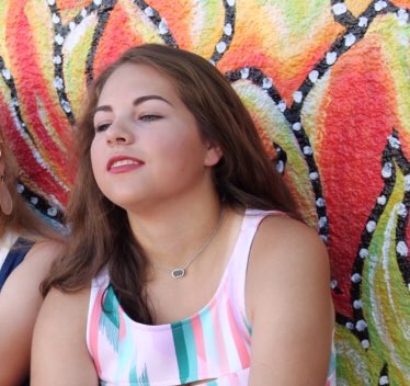 abby_286's tweet image. Can we just throw it back to when I told my pals a joke and it took them a hot minute to figure it out.... @enac13 @ambernhaskins