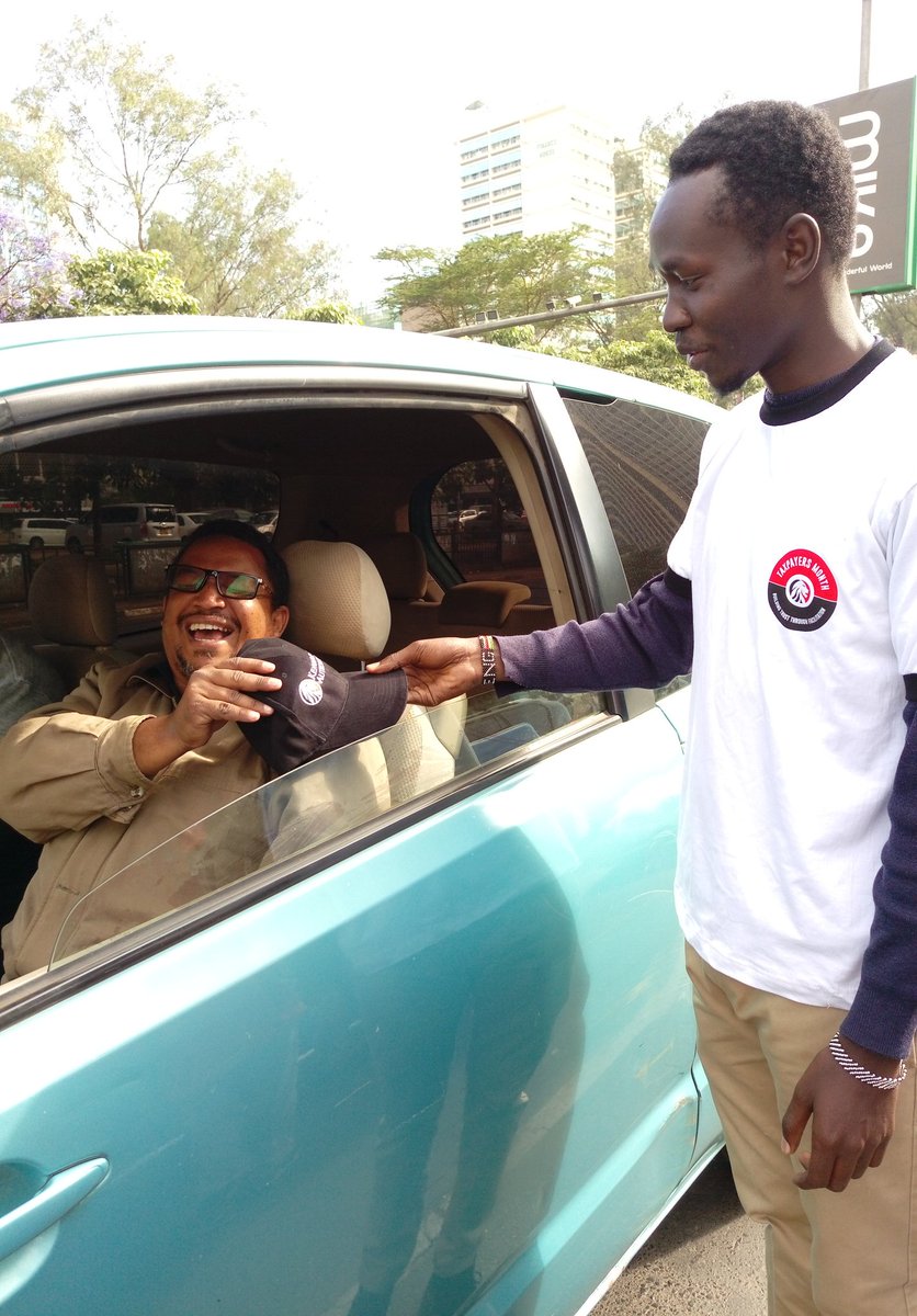 KRACorporate's tweet photo. We value our customers. Happy #CustomerServiceWeek @icx_kenya @KRACare we care.
#CSWeek2018
#ExcellenceHappensHere
#CustomerServiceWeek
#Taxpayersmonth https://t.co/bprp3jaUrC
