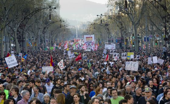 LaIntersindical's tweet photo. El #3O i el #8N vam demostrar que les majories socials d’aquest país, les qui vam defensar les escoles l’1O, podem fer vaga i aturar el país malgrat el boicot del règim del 78 i els seus gestors als centres de treball #VAGAGENERAL https://t.co/4oLCvZ0drN