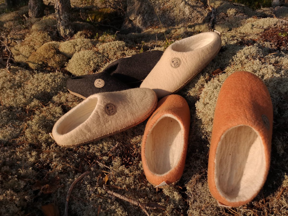 FeltsShoes's tweet photo. With our Felts shoes, you stay dry & comfortable.
#feltshealthshoes #feltsshoes #feltshoes #Wool #Woolshoes #Merino #Sheepwool #Luxurious #Handmade #Sustainabl
https://t.co/I7dgGLLQNs https://t.co/NGgk8cILeD