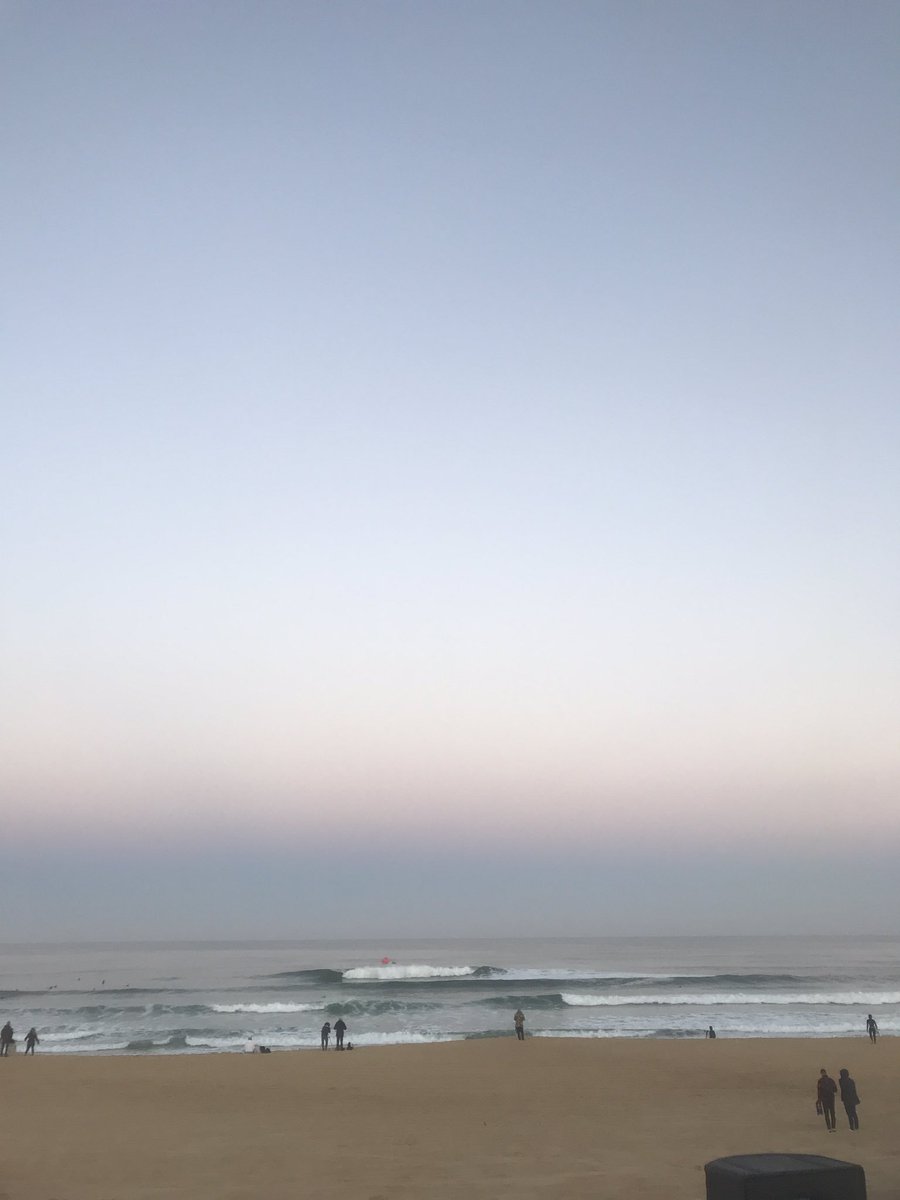 ripcurl's tweet image. The #RoxyPro kicks off at 8:15am on a Day 1 of the waiting period