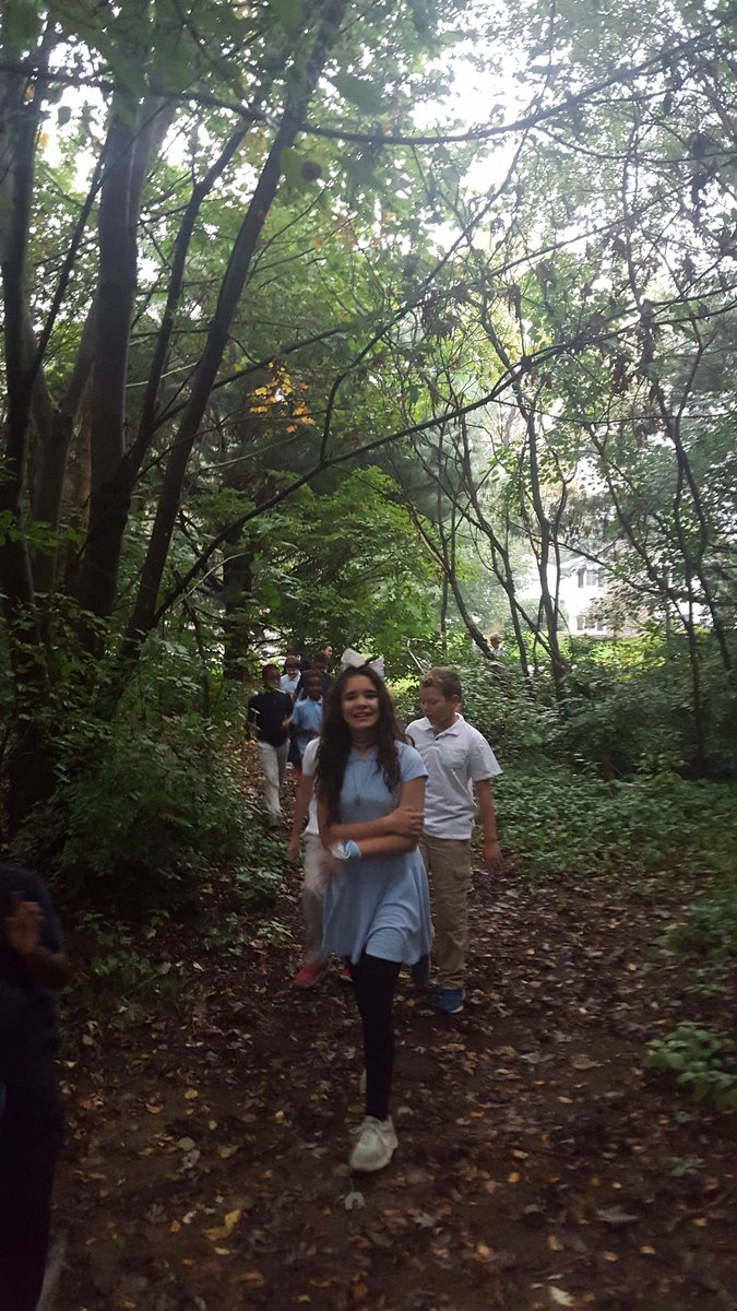 tarheelbd's tweet photo. Nature Walk for our group activity at  #morningmeeting #SwansonStrong #TeamSouthBend https://t.co/fRRHH9Lkqr