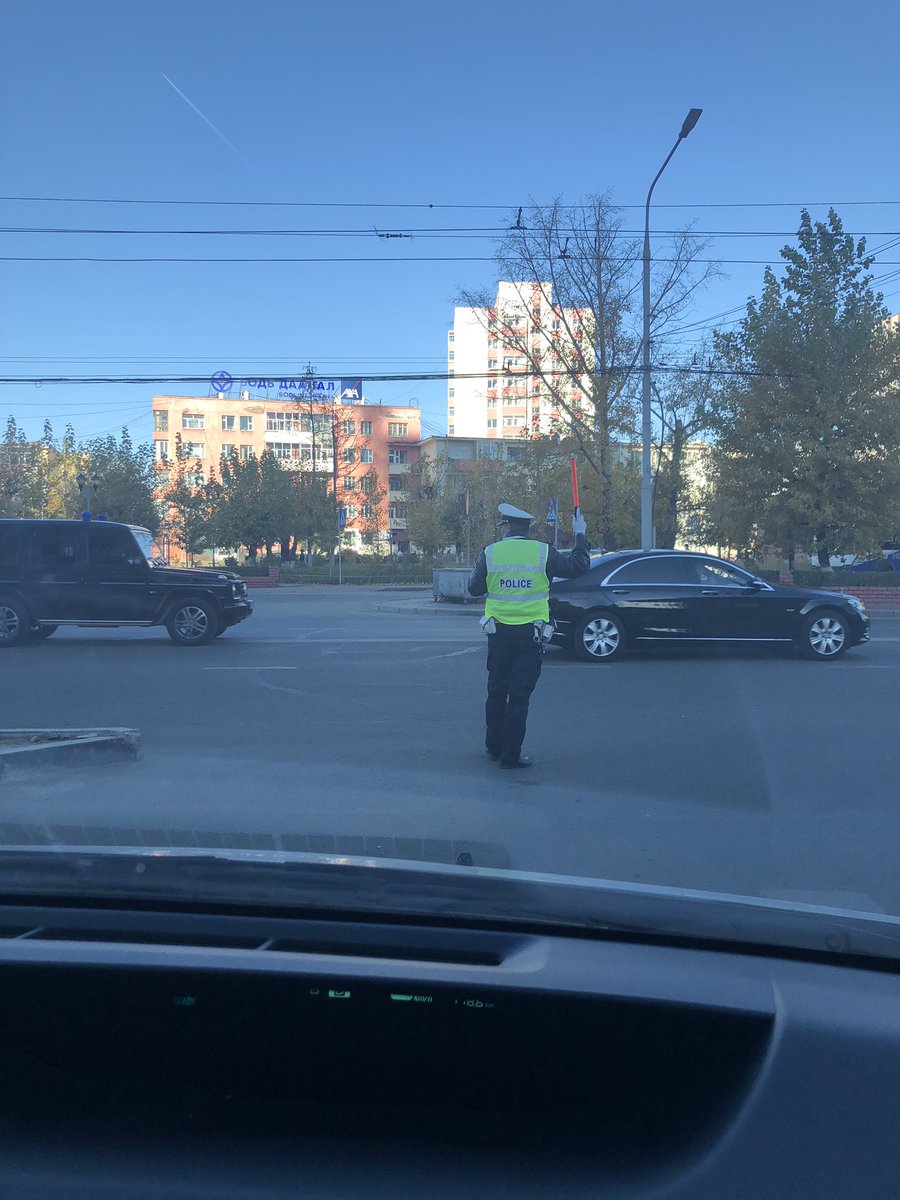 Ene odoo hen n ym be ichij amidarmaar ymaa dandaa 9.30, 9.40 gej ajilda ywna turiin alba 8 tsagt eheldeg bizde novsh chin bur udur bolgon taarah ym...