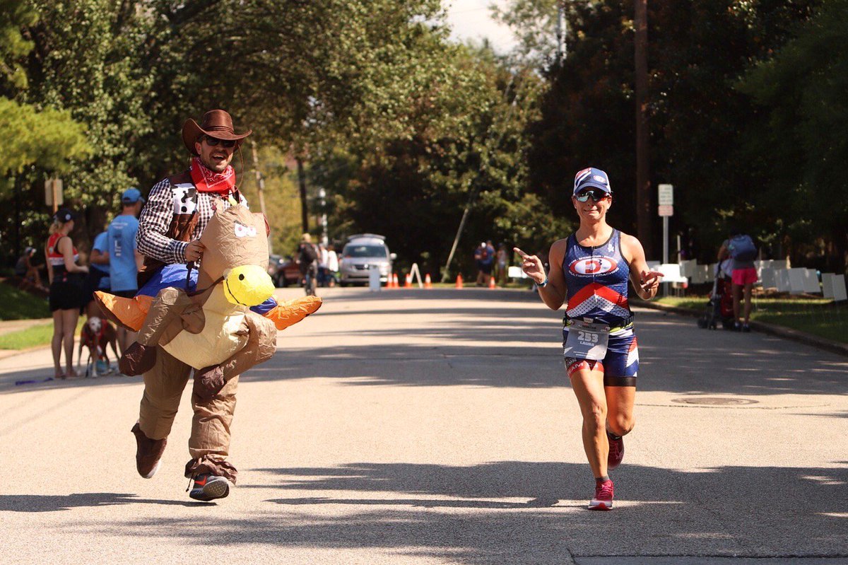 D3_Multisport's tweet photo. Spouse Spectator of the Month! Coach @LauraEichert's husband, Ryan, went all out to encourage smiles at her IRONMAN Chattanooga race this past weekend.  Congratulations to her for her 4th place AG finish!  #D3Powered https://t.co/TirmxhUpSf