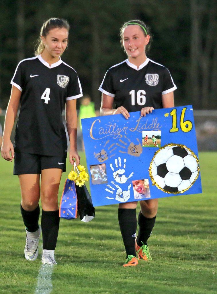 pageplaybook's tweet photo. More @MjhsWSoccer Senior Night https://t.co/xRx0pw9JMW
