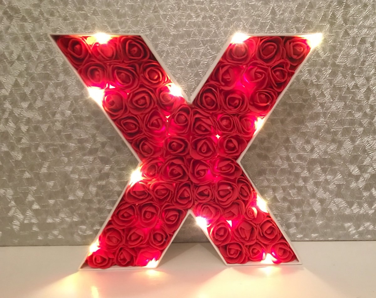 lovelettersbya's tweet photo. Kiss decor, Proposal decor for her, X marks the spot, Light up letter X, Love home decor, Gift for wife, Love gift for her, Romantic gift https://t.co/xBngpJOnc0 #etsymntt #onlinecraft #craftbuzz #epiconetsy #Etsy #LightUpLetter https://t.co/EWMWXUa2cM