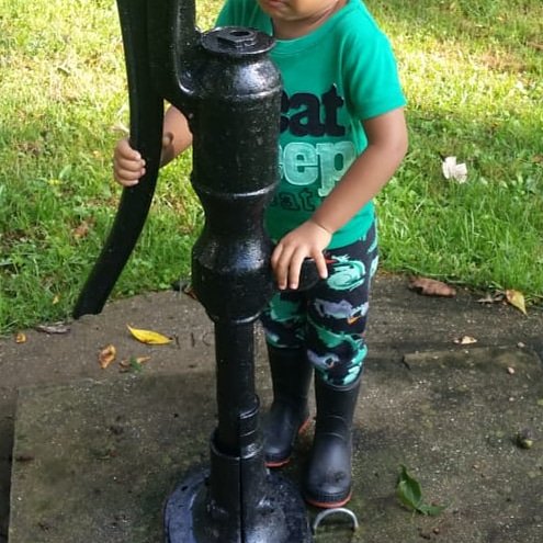 It is tragic to stand at the Living Well and fail to smell the scent of the Living Water. This lil man can - it shows in his worship. 
#CanYouSmelltheScentofWater
