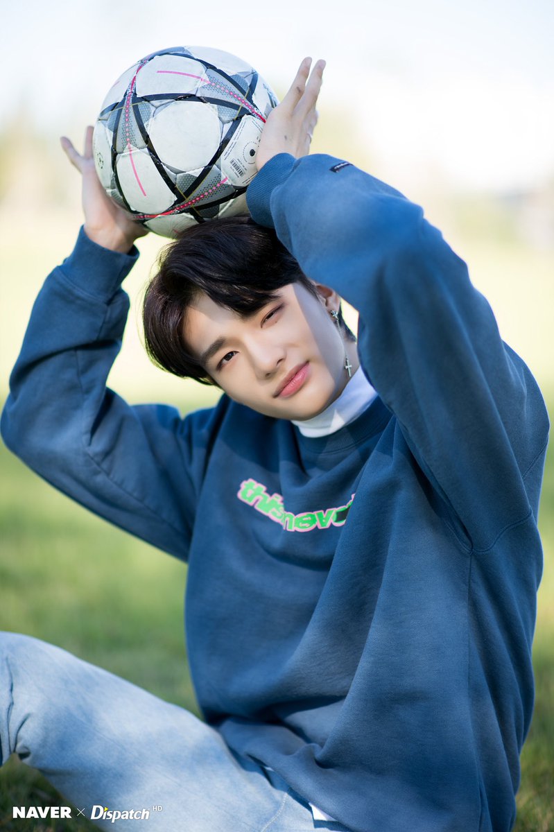 HWANGHYUNJIN_TH's tweet photo. (PIC) NAVER X DISPATCH 🌸✨
ภาพถ่ายคุณฮวังจาก Dispatch ค่ะ
_____
อนุภาคทำลายล้างสูงมากเลยค่ะ 🔥 (1/2)
#StrayKids #스트레이키즈 #HYUNJIN https://t.co/nHai5mXM8G