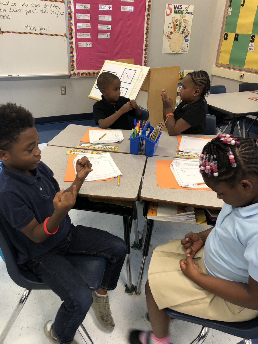 yonna78's tweet photo. What’s up in first grade?Finding equal expressions. Doubles. Doubles plus 1. #Eureka!!! #FalkenerES @crew_mate https://t.co/YFIYX5TCJa