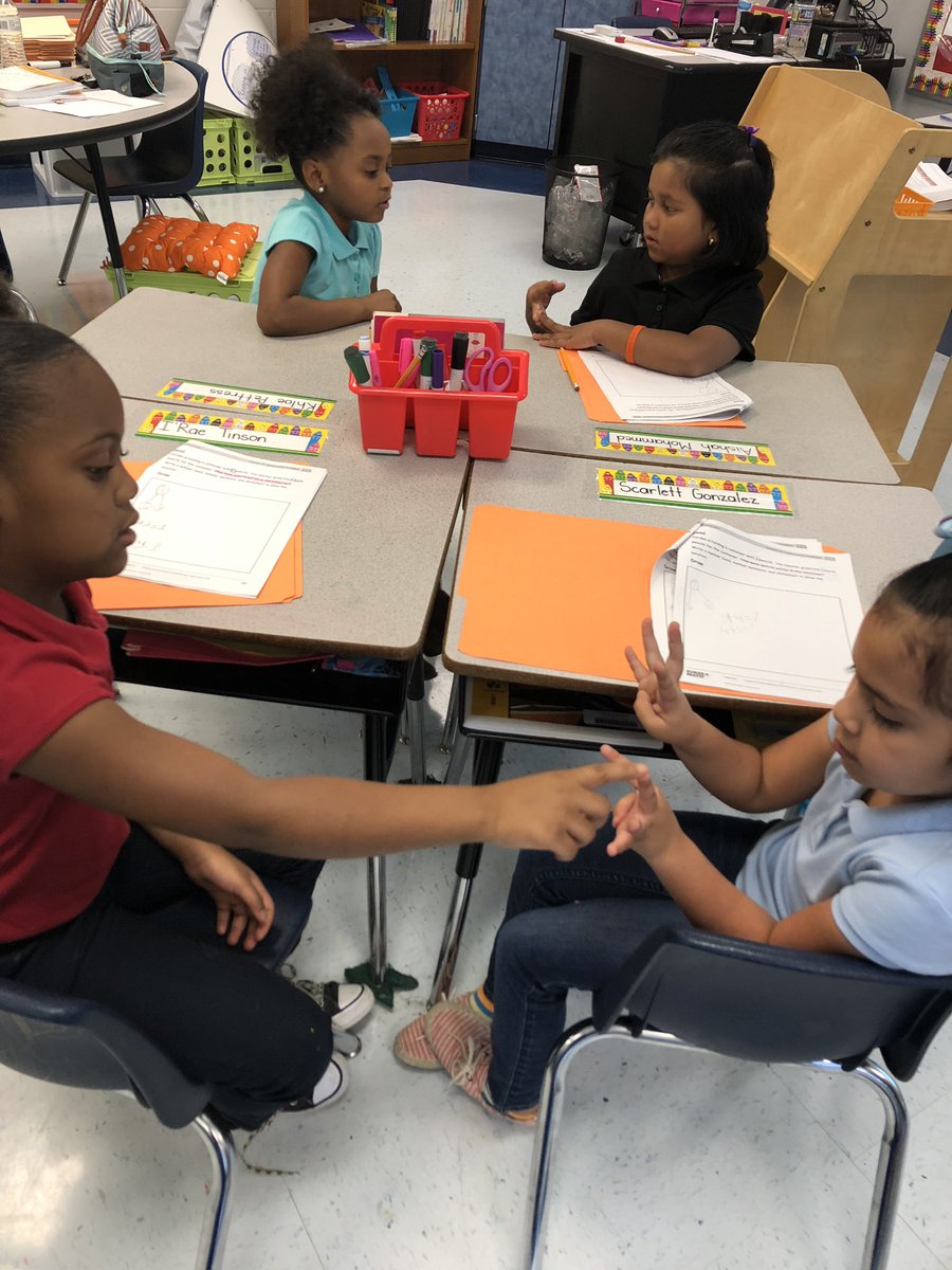 yonna78's tweet photo. What’s up in first grade?Finding equal expressions. Doubles. Doubles plus 1. #Eureka!!! #FalkenerES @crew_mate https://t.co/YFIYX5TCJa