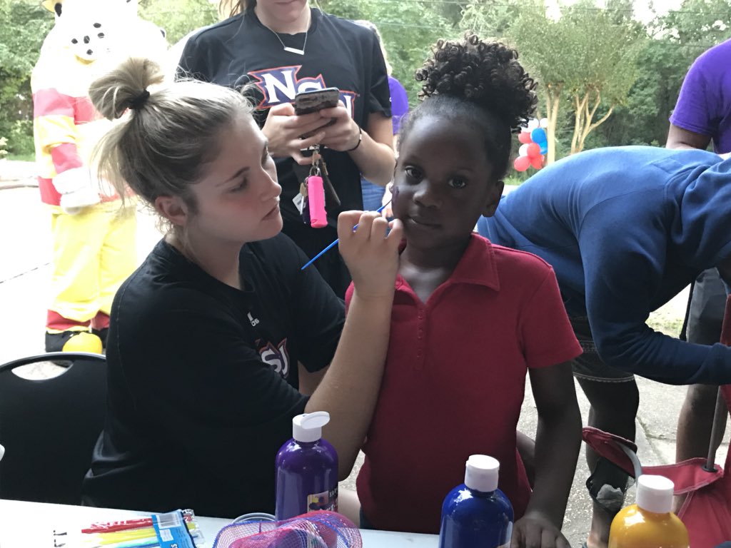 demonsforkem's tweet photo. More National Night Out photos. @NSUDemonsVB #Nvolved https://t.co/7SEi06NUC6