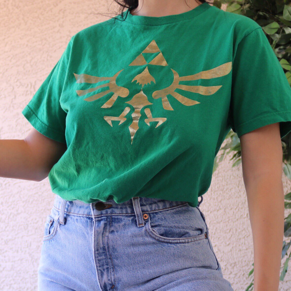 vironaondepop's tweet photo. Legend Of Zelda Tee... SOLD! https://t.co/FXpoN5bhDI