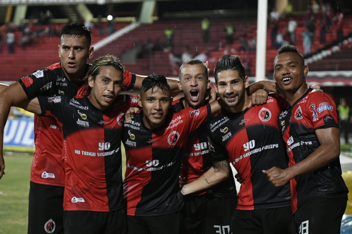 Cucutaoficial's tweet image. ¡Victoria rojinegra en el General Santander!
@Cucutaoficial 1 - 0 @ValleduparVFC.
Fecha 28 del Torneo Águila 🎉
#YoNoTengoSegundoEquipo ⚽