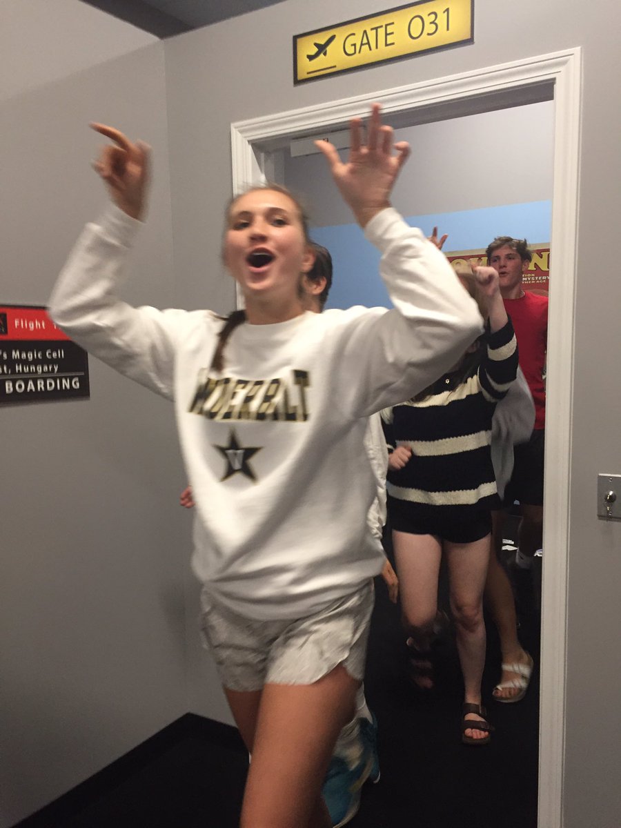 THS_UpperSchool's tweet photo. Breaking out #THSInterim18 https://t.co/BsVrzSkNNG