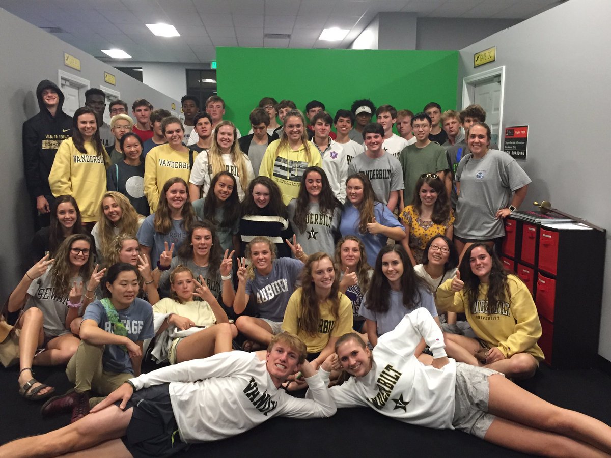 THS_UpperSchool's tweet photo. Class of 2020!! #THSInterim18 https://t.co/pd1zsYPjSb