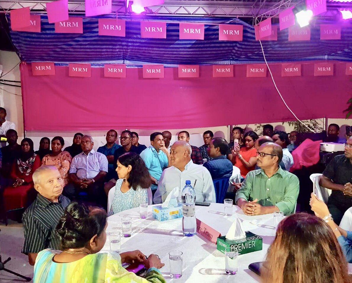 maumoonagayoom's tweet photo. My family &amp; I had a fantastic evening last night with close friends &amp; supporters. Thank u all for joining us. https://t.co/kkj0MqSUCp