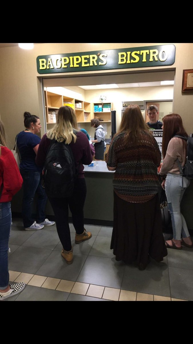shadleparkdeca's tweet photo. Our new staff in action in the Bagpiper's Bistro!  One week in and they are doing a great job! #DECASBEWeek https://t.co/3I4evGSV4d