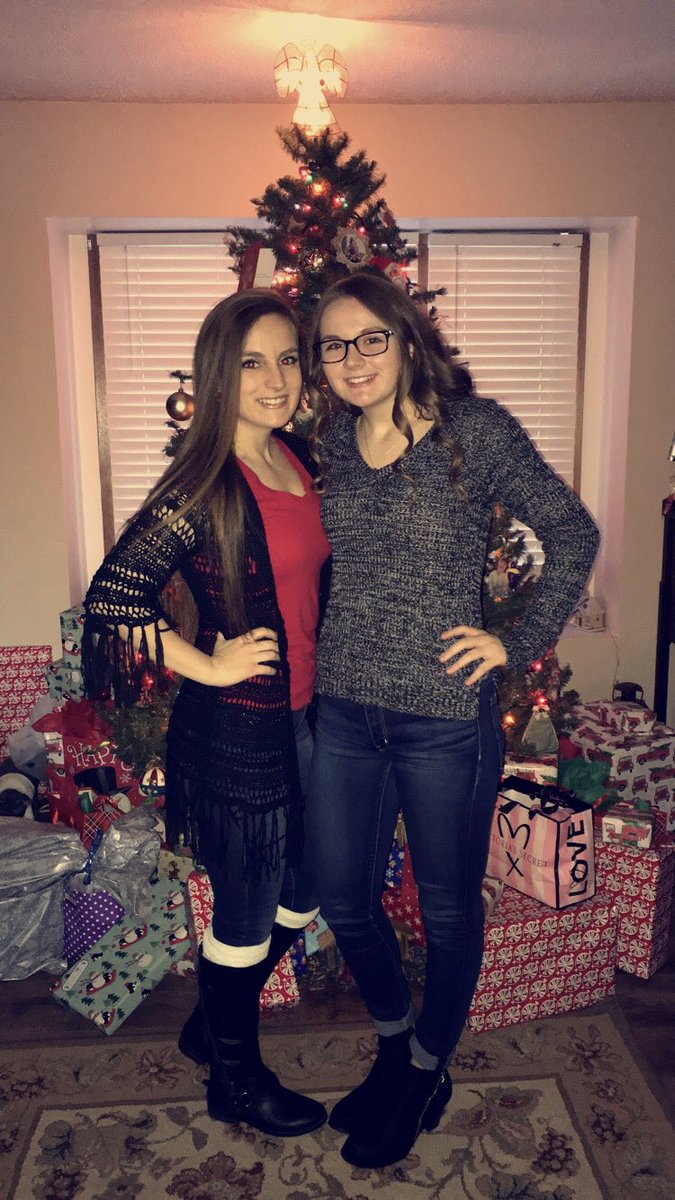 Katelynhockett's tweet photo. Happy birthday to my not so lil sis anymore! I am so thankful to have you as one of my sisters! Love you lots 😘💗 https://t.co/RgHs8WLuoT