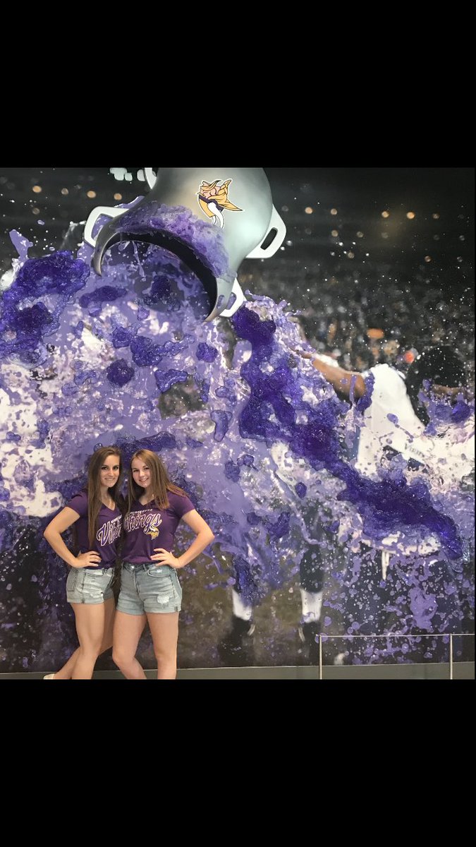 Katelynhockett's tweet photo. Happy birthday to my not so lil sis anymore! I am so thankful to have you as one of my sisters! Love you lots 😘💗 https://t.co/RgHs8WLuoT