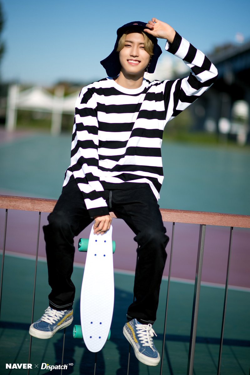 Han Jisung Singapore Pic Naver X Dispatch Stray Kids Photoshoot Straykids Han Hanjisung Iamwho Mypace 스트레이키즈 한 한지성