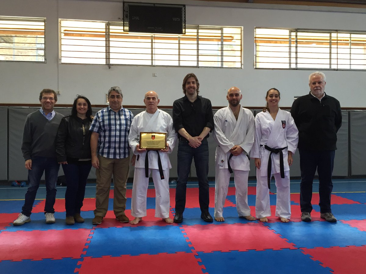 karateAUK's tweet photo. En el mes de setiembre de 2018 la Asociación Uruguaya de Karate le hizo entrega del 7º DAN a SHIHAN Juan Manuel Alonso reconociendo su nutrida trayectoria dentro del karate nacional e internacional. https://t.co/1Tucb1Cjnv