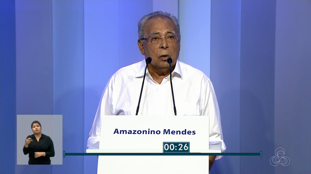 Midia_AM's tweet photo. Amazonino prometendo asfaltar a BR-319 se o Governo Federal permitir. #DebateRedeAMZ #DebateAM https://t.co/tgZZTOKcND