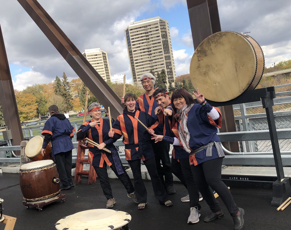 AprilSora's tweet photo. Honoured to be part of the opening celebration of the #trafficbridge today. Love that Living Sky Taiko is bringing a little bit of #Japanese #culture to Saskatoon. #TaikoOnTheBridge
@limoon24 @skintercultural @SaskOpenDoor @cityofsaskatoon @SaskatoonIWS @nicstoon https://t.co/LxCn9JceVn