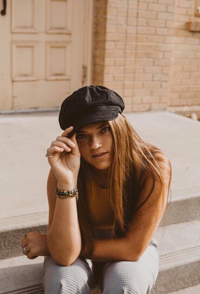 kkhaley0's tweet photo. my sister is the prettiest fucking human on this earth with the sweetest soul she deserves the world https://t.co/vo8SH8CcPd