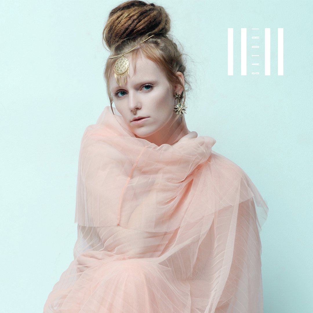 A Candle 🕯 Loses No Flame in Lighting Another 🕯

Follow Satori Music:
Facebook.com/IAmSatoriMusic
Instagram.com/IAmSatoriMusic
Soundcloud.com/IAmSatoriMusic
YouTube.com/c/SatoriMusic

#Light #Candle #Lit