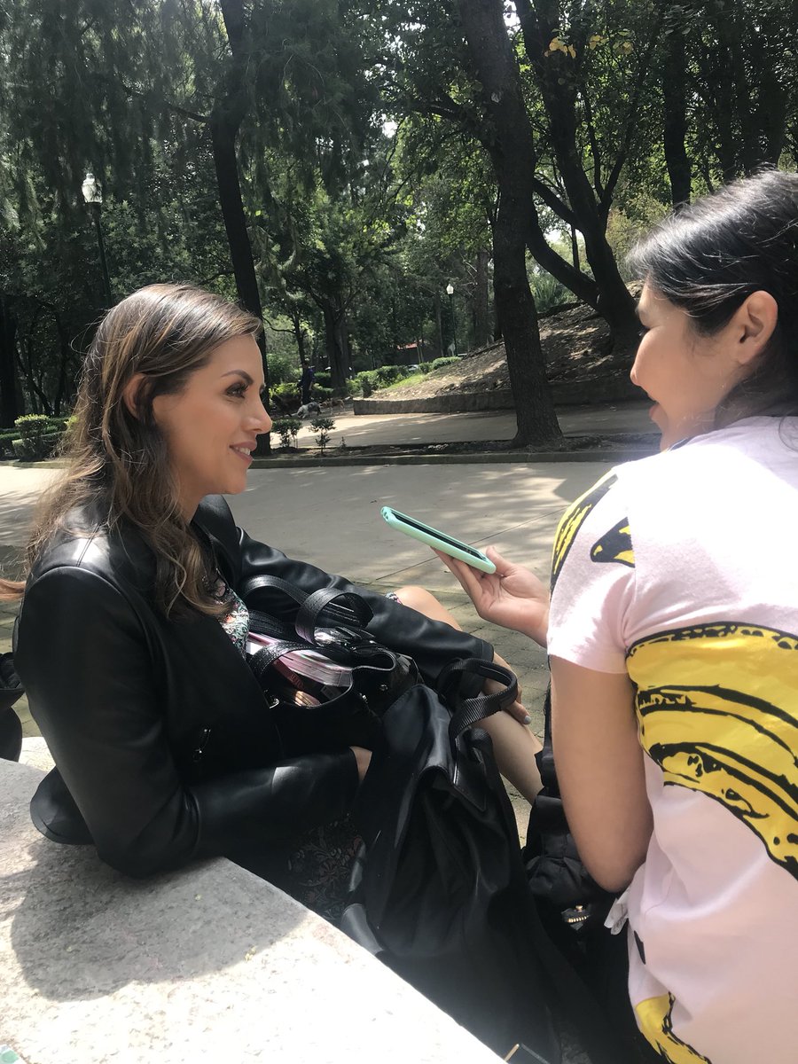 ROCIOCEE's tweet photo. Entrevista a una gran persona @gabydelatorre por una gran causa @MexicoSonrie! https://t.co/9G5RrzFfms
