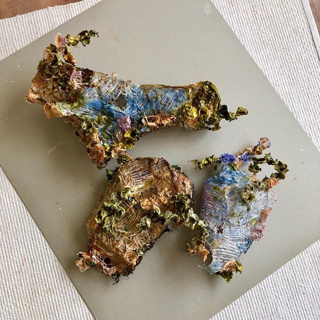 NanditaMukand's tweet photo. “Move outside the tangle of fear-thinking. Live in silence. “ Rumi 
#studiogrowth #workinprogress .
.
.
.
.
.
.
.
.
#sculpture #texture #sculptural #painting #sculpturalpainting #art #contemporaryart #contemporarypainting #contemporarysculpture #studioli… https://t.co/42QN0NQ1qh https://t.co/8MChs5hJ1f