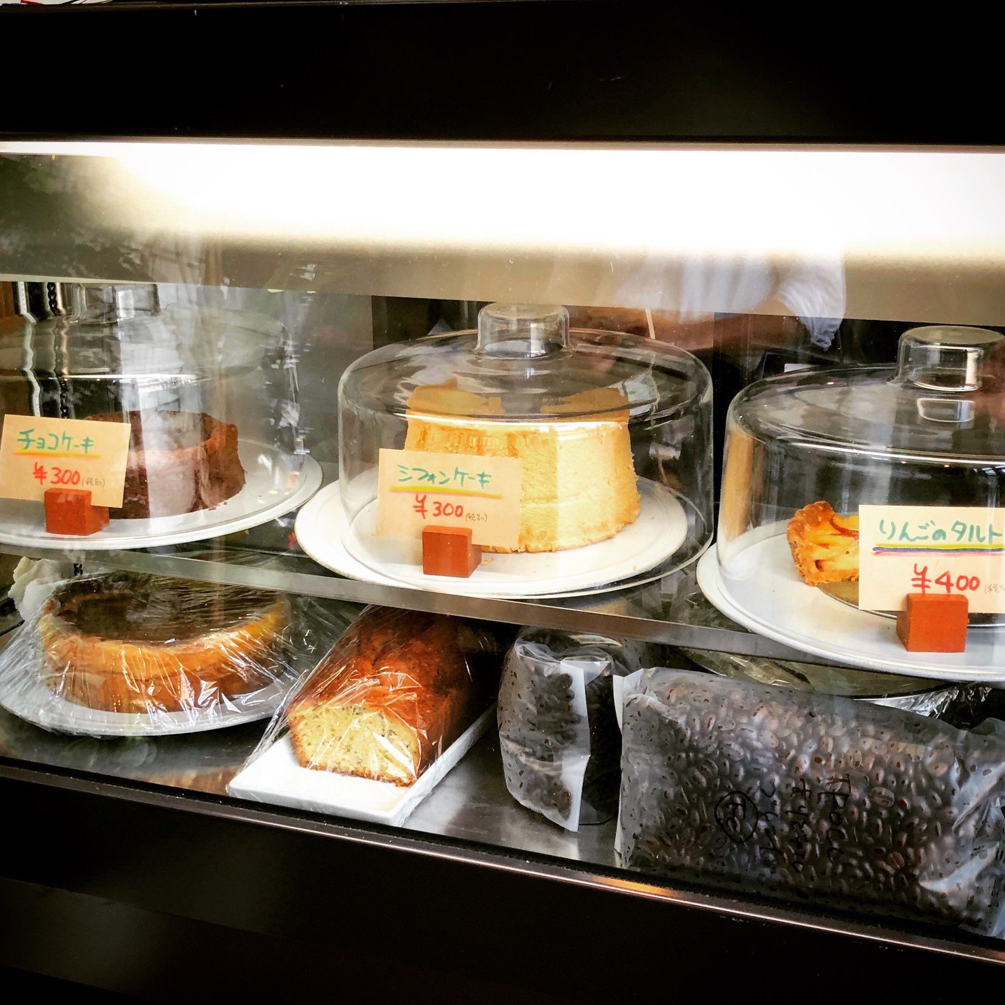 Cafe Wine Troll Trollでは 手づくりスイーツも各種ご用意してます オリジナルブレンドの豆で丁寧に淹れたコーヒーやカフェ ラテと一緒にお楽しみください 甲府カフェ 甲府スイーツ 甲府ケーキ 山梨カフェ 山梨スイーツ 山梨ケーキ スイーツ