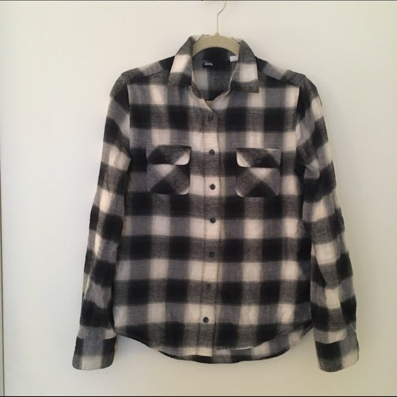 So good I had to share! Check out all the items I'm loving on @Poshmarkapp #poshmark #fashion #style<a href="/tag/fashion"class="tags"><span>#fashion</span></a><a href="/tag/shopmycloset"class="tags"><span>#shopmycloset</span></a><a href="/tag/disney"class="tags"><span>#disney</span></a><a href="/tag/style"class="tags"><span>#style</span></a><a href="/tag/stevemadden"class="tags"><span>#stevemadden</span></a>