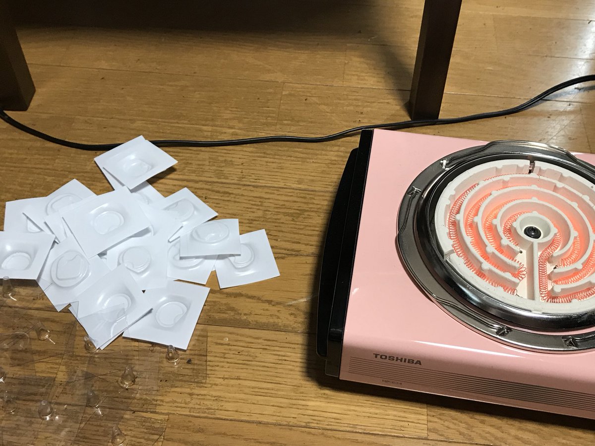 ちっちゃいもの工房 ひだまり 只今 お皿とグラス製造中 ミニチュア お皿 グラス ヒートプレス 製造中 モデフェス ミニチュアアート展18 ちっちゃいもの工房 ひだまり 只今 お皿とグラス製造中 ミニチュア お皿 グラス ヒートプレス 製造中 モデフェス ミニチュアアート展18