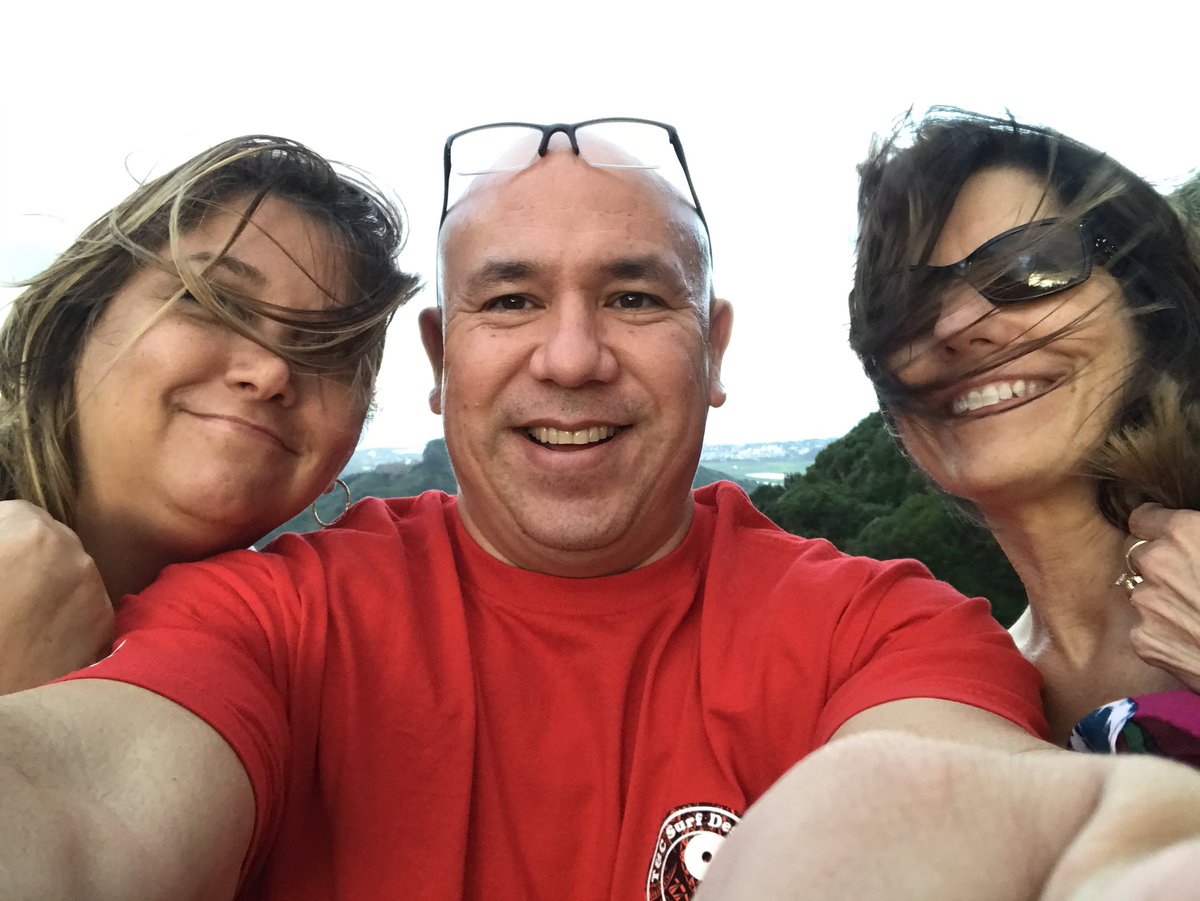 Candytorresua's tweet photo. HR &amp; LR working hard in Hawaii!!!@weareunited @HermesPinedaHR https://t.co/wopW58wfo8