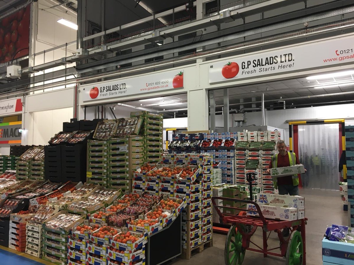 Georgeperryltd's tweet image. George Perry Ltd and our sister company @GpSalads would like to welcome you 2the opening party on Friday 5th Oct. There will be food, drink and entertainment from 6am and the great @Chris_Bavin will be here to cut the ribbon for the Grand Opening. All are most welcome !
Please RT