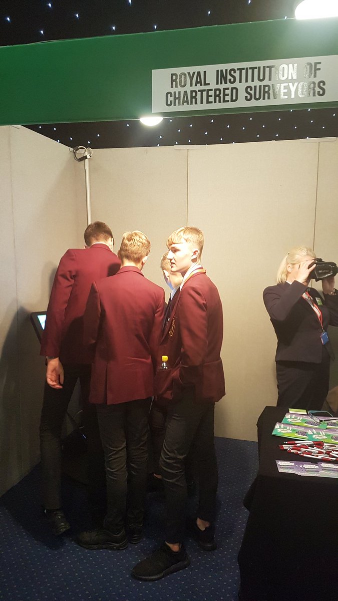 TheMFG2020's tweet photo. Some Year 10 students have been to 'Skills Yorkshire &amp; Humber Careers Fair' today at Elland Road. Lots of different careers and colleges represented #potentialjobs #thefuture #whatcouldyoube @mirfieldfree https://t.co/fuC2nbV3wD