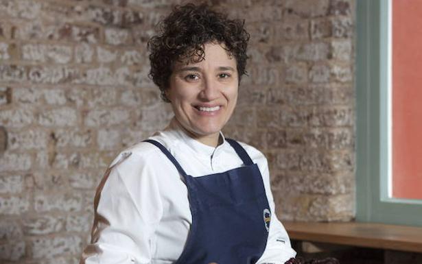 La cocinera vizcaína Nieves Barragán <a href="/NievesBarragan1/">Nieves Barragan</a> consigue una estrella Michelin en Londres <a href="/sabor_ldn/">Sabor</a> elcorreo.com/sociedad/cocin…