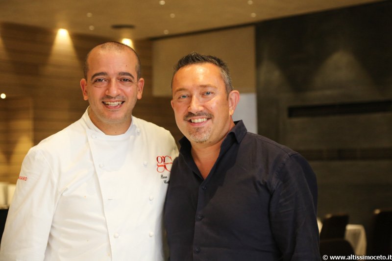 AltissimoCeto's tweet photo. Domenica 7 Ottobre venite a pranzo con noi al Ristorante La Madia - Licata (AG) - Chef @PinoCuttaia
Per info e prenotazioni: https://t.co/vgsqtVrHyd
#ViaggiatoreGourmet #AltissimoCeto #pinocuttaia #lamadia https://t.co/1EzTpCk3sS