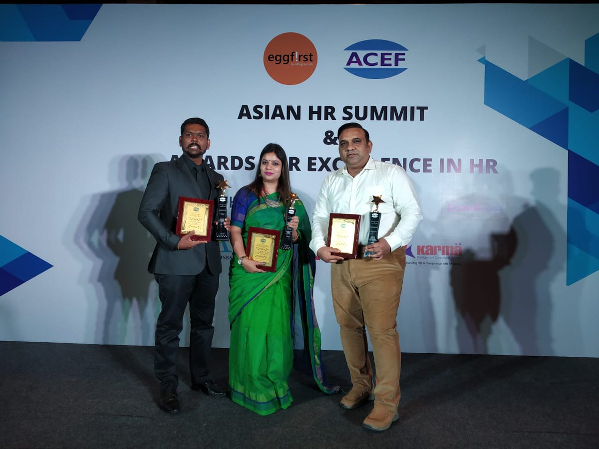 apurvaa14's tweet photo. I am honored to received Best young teacher award in HR &amp; IR by ACEF  forum of awards in Asian HR summit 2018.. Award given by Mr . Subhobroto Chakraborty founder #Digitalfellow.com &amp; wg. Cdr. Dharam Paul Sabharwal Ex Indian Airforce https://t.co/PjBY61nNAk