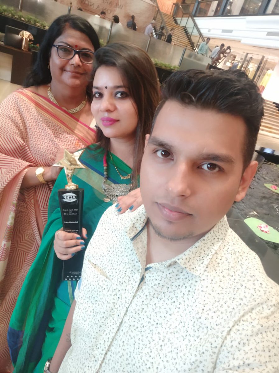 apurvaa14's tweet photo. I am honored to received Best young teacher award in HR &amp; IR by ACEF  forum of awards in Asian HR summit 2018.. Award given by Mr . Subhobroto Chakraborty founder #Digitalfellow.com &amp; wg. Cdr. Dharam Paul Sabharwal Ex Indian Airforce https://t.co/PjBY61nNAk