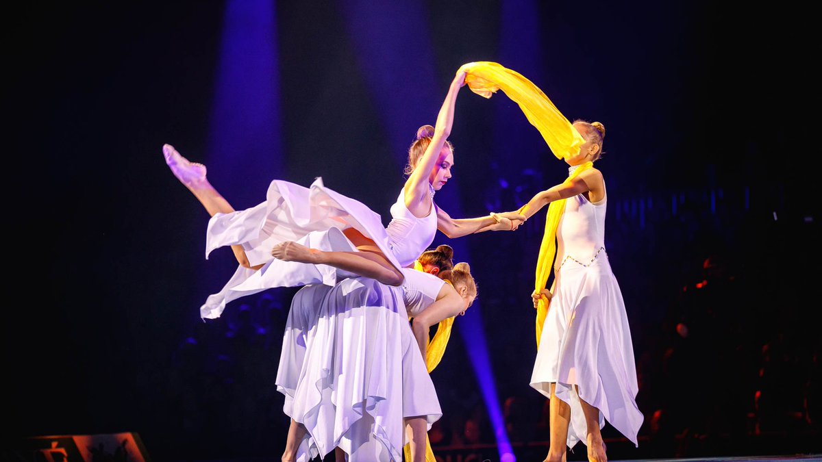 A Touch of Gold tweet media