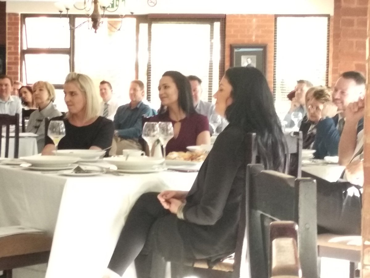 <a href="/finessetydskrif/">Finesse Voelgoed Tydskrif</a>-sakeontbyt:' Hy moet nie dink ek kyk na hom of hy R50.00 werd is nie! Die verandering begin by jou!', wyse woorde deur <a href="/woutersnyman007/">Wouter Snyman</a> <a href="/SolidariDirk/">Dirk Hermann</a> <a href="/solidariteit/">Solidariteit</a>